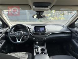 نيسان ألتيما